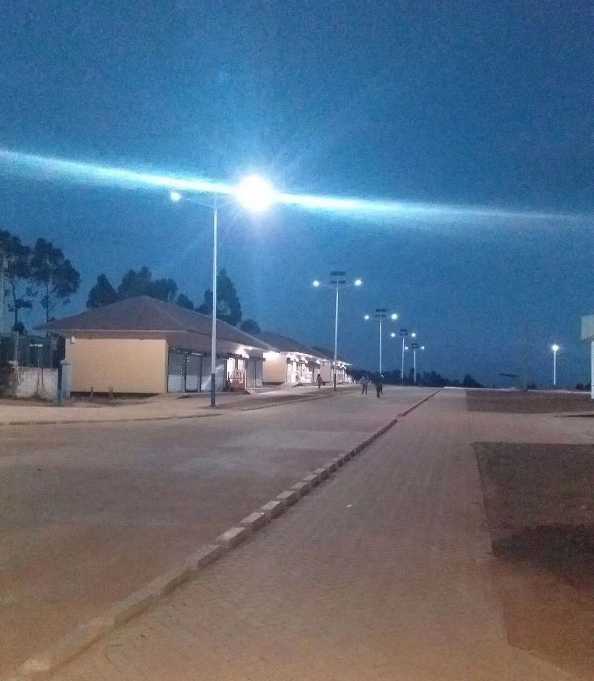 文登区非洲科特迪瓦太阳能路灯工程